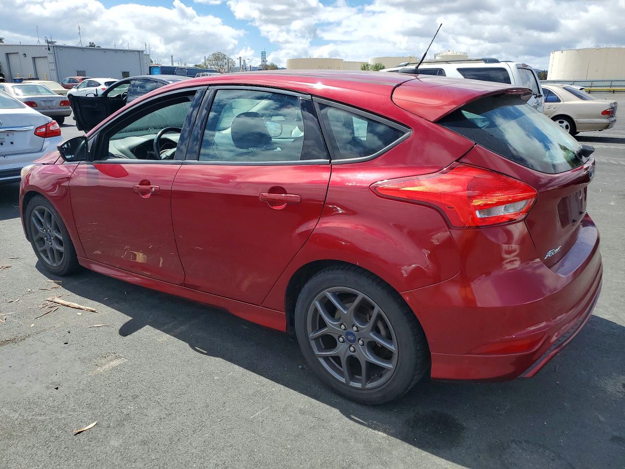2015 FORD FOCUS SE — снимка 2