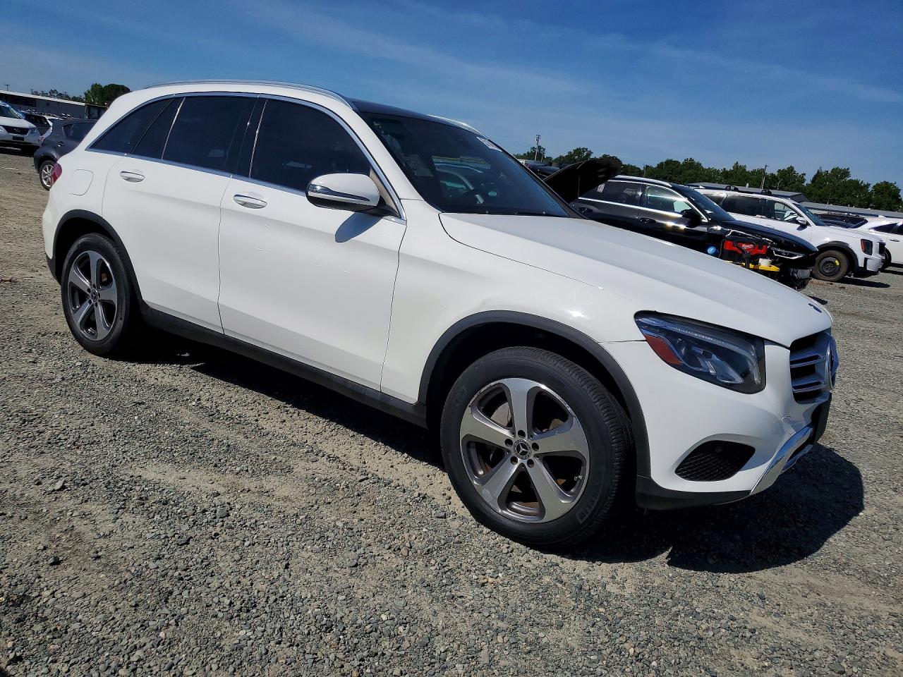 2018 MERCEDES-BENZ GLC 300 4MATIC — снимка 4