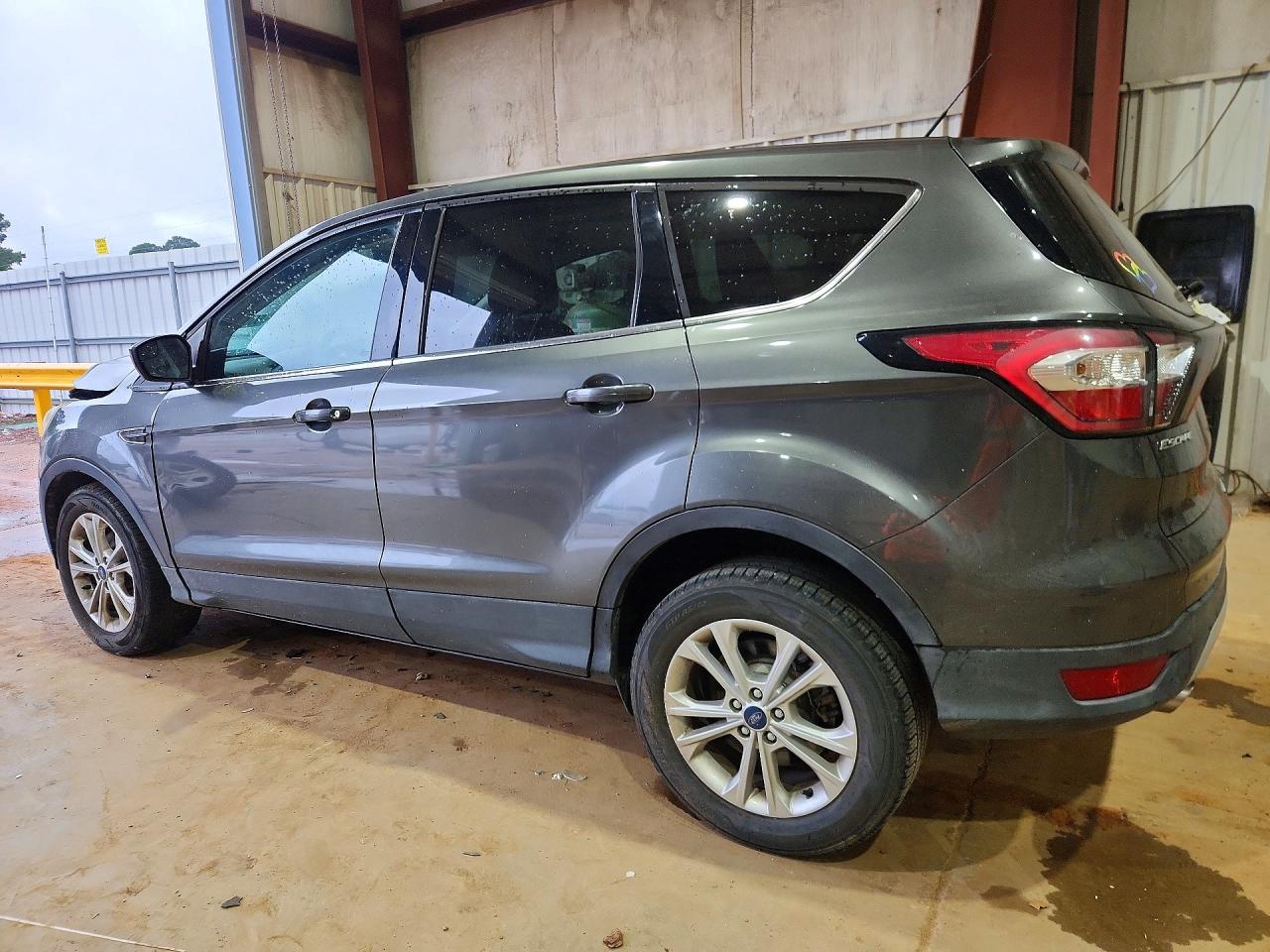 2017 FORD ESCAPE SE — снимка 2