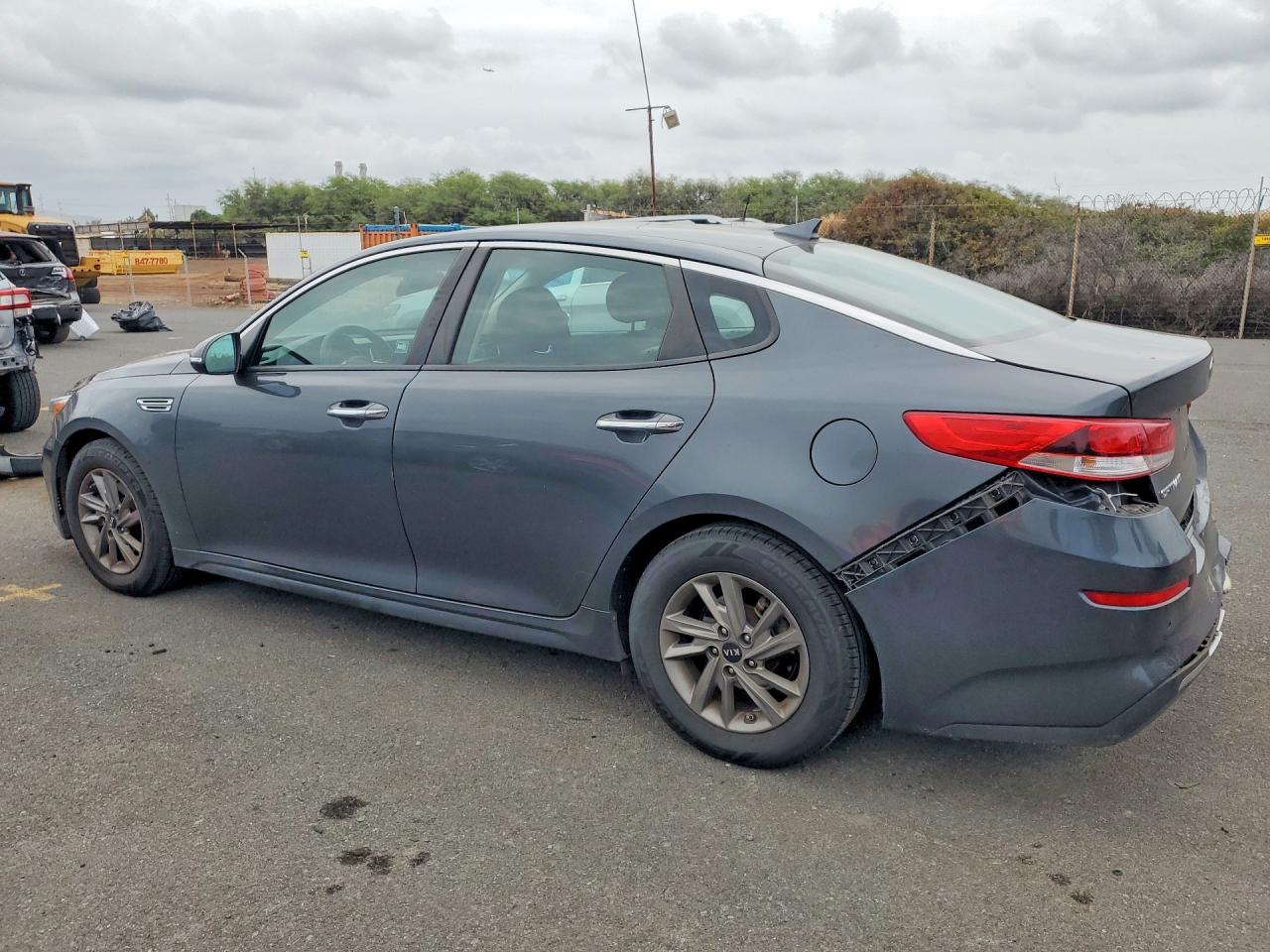 2020 KIA OPTIMA LX — снимка 2