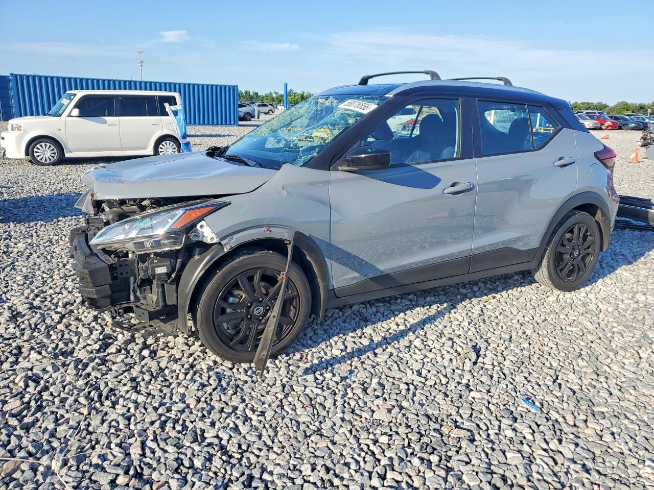 2021 NISSAN KICKS SV