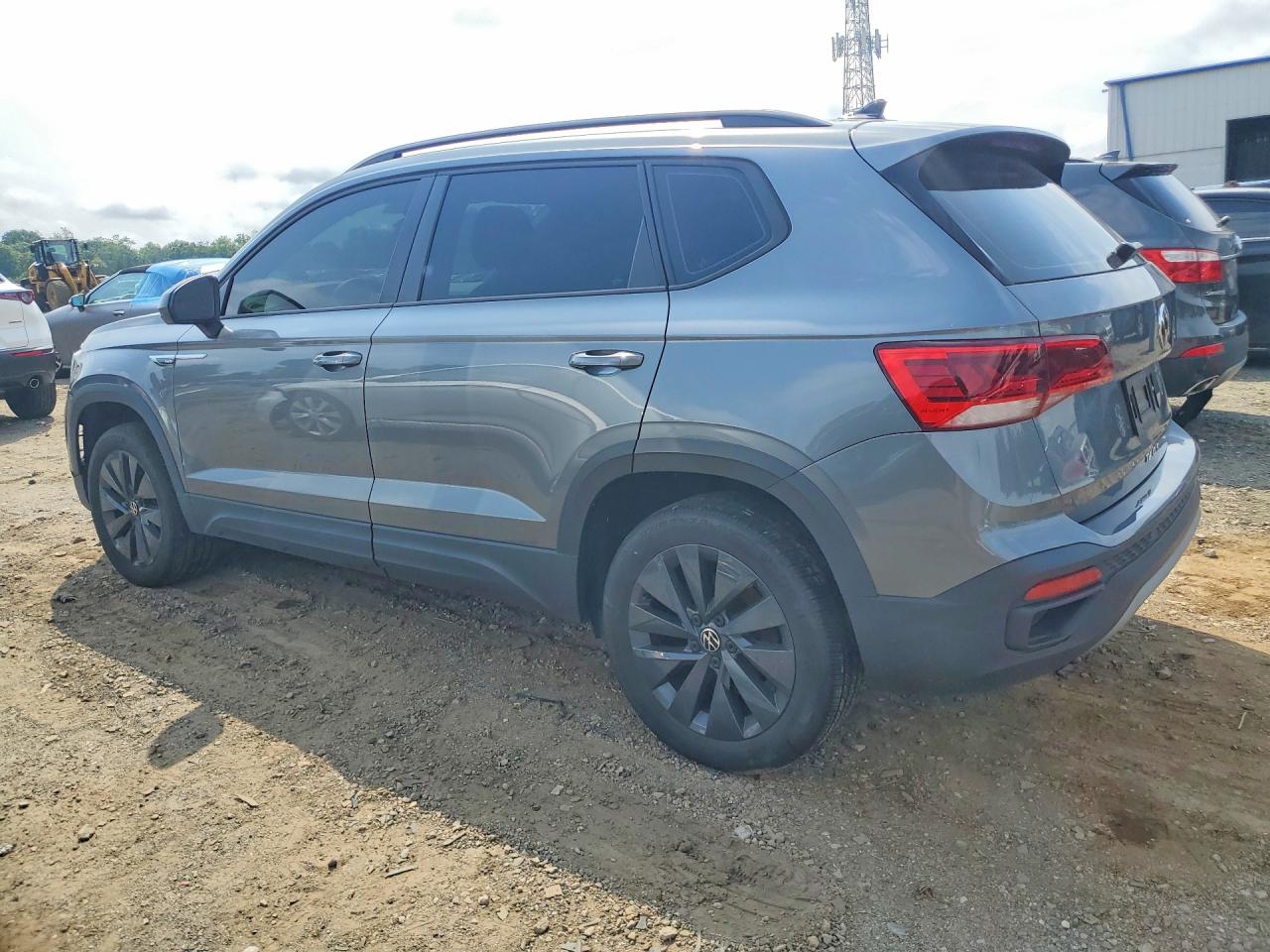 2024 VOLKSWAGEN TAOS S — снимка 2