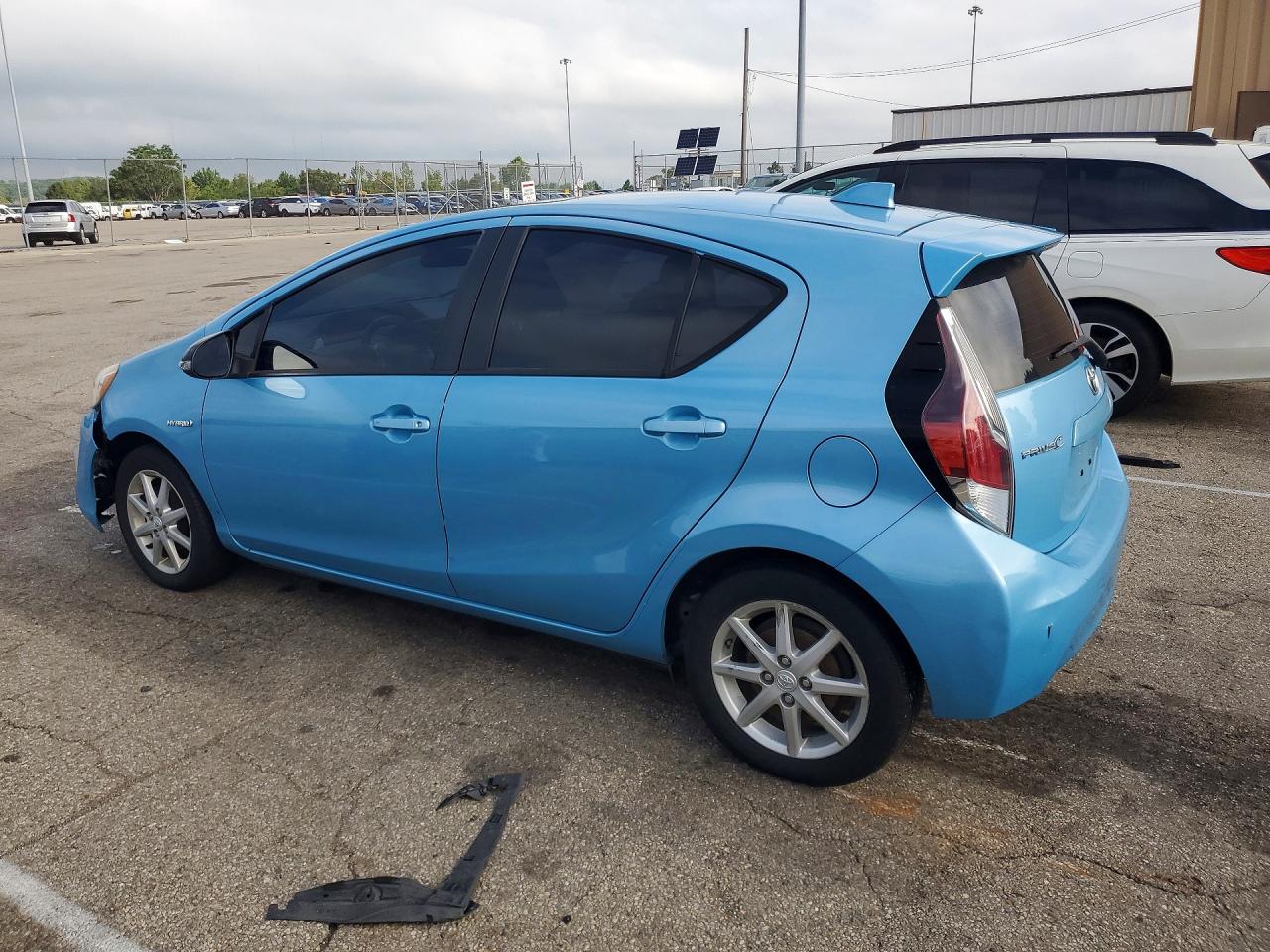 2016 TOYOTA PRIUS C FOUR — снимка 2