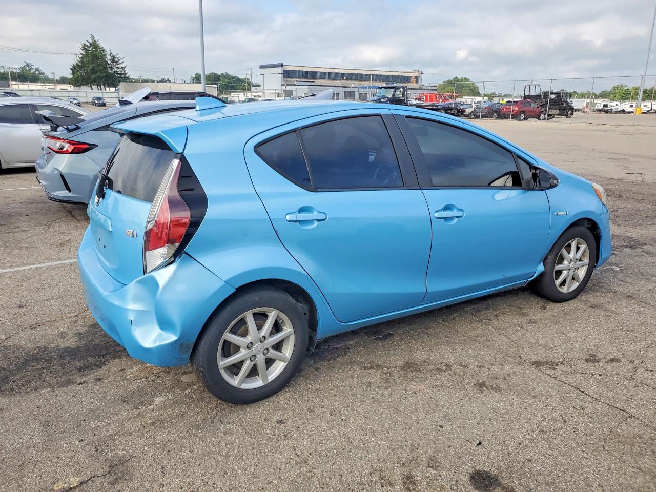 2016 TOYOTA PRIUS C FOUR — снимка 3
