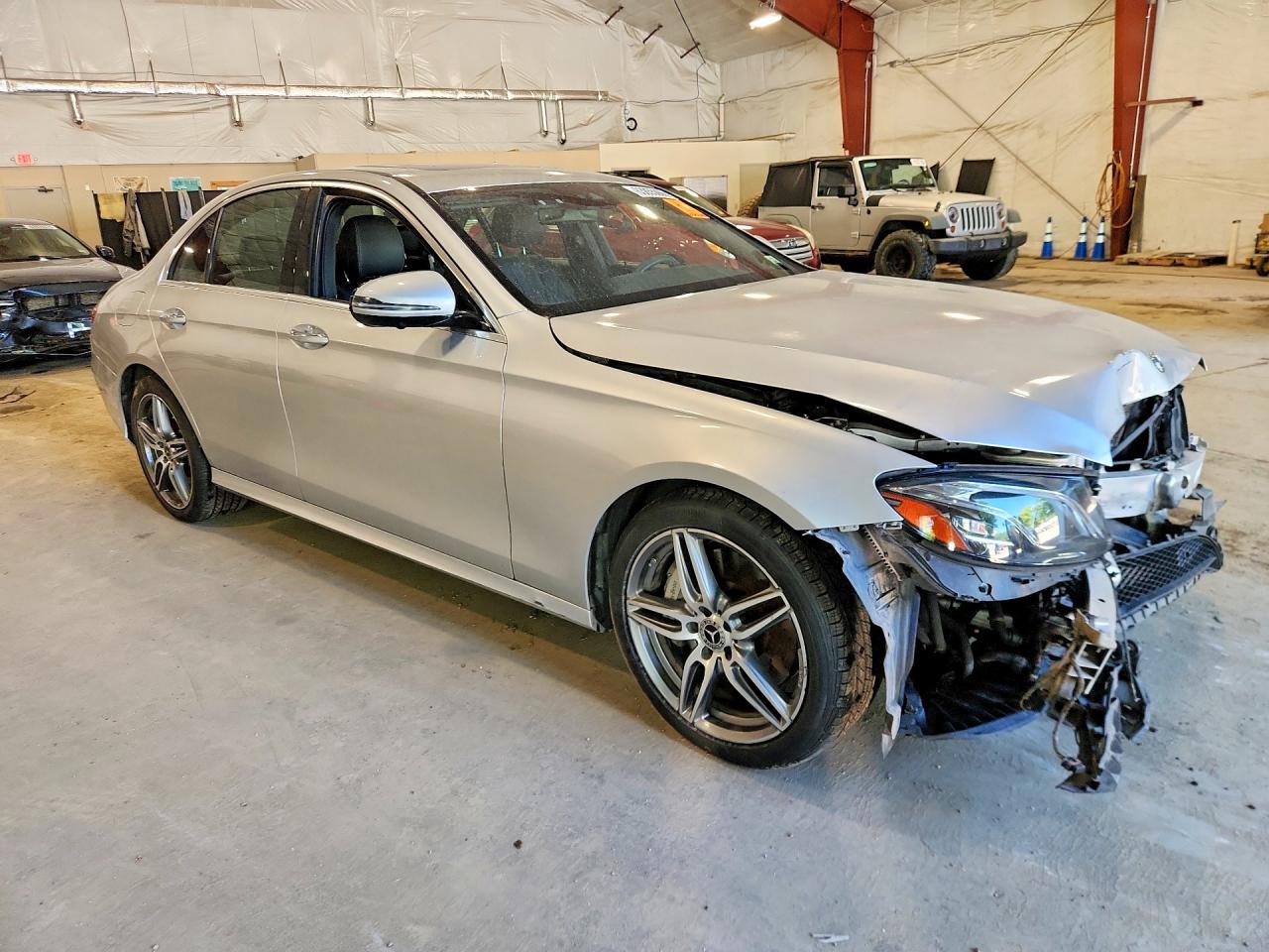 2019 MERCEDES-BENZ E 300 4MATIC — снимка 4
