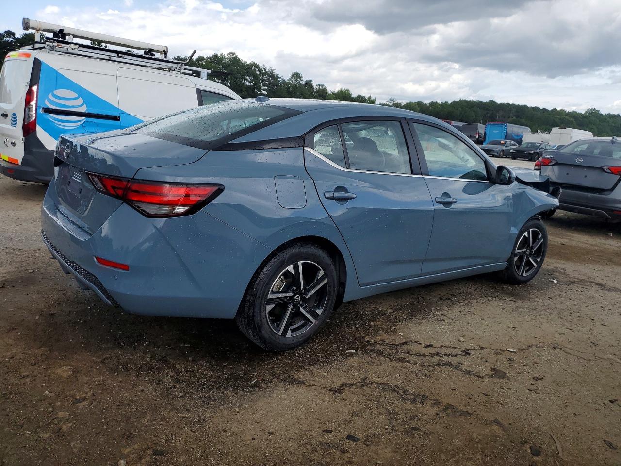 2025 NISSAN SENTRA SV — снимка 3