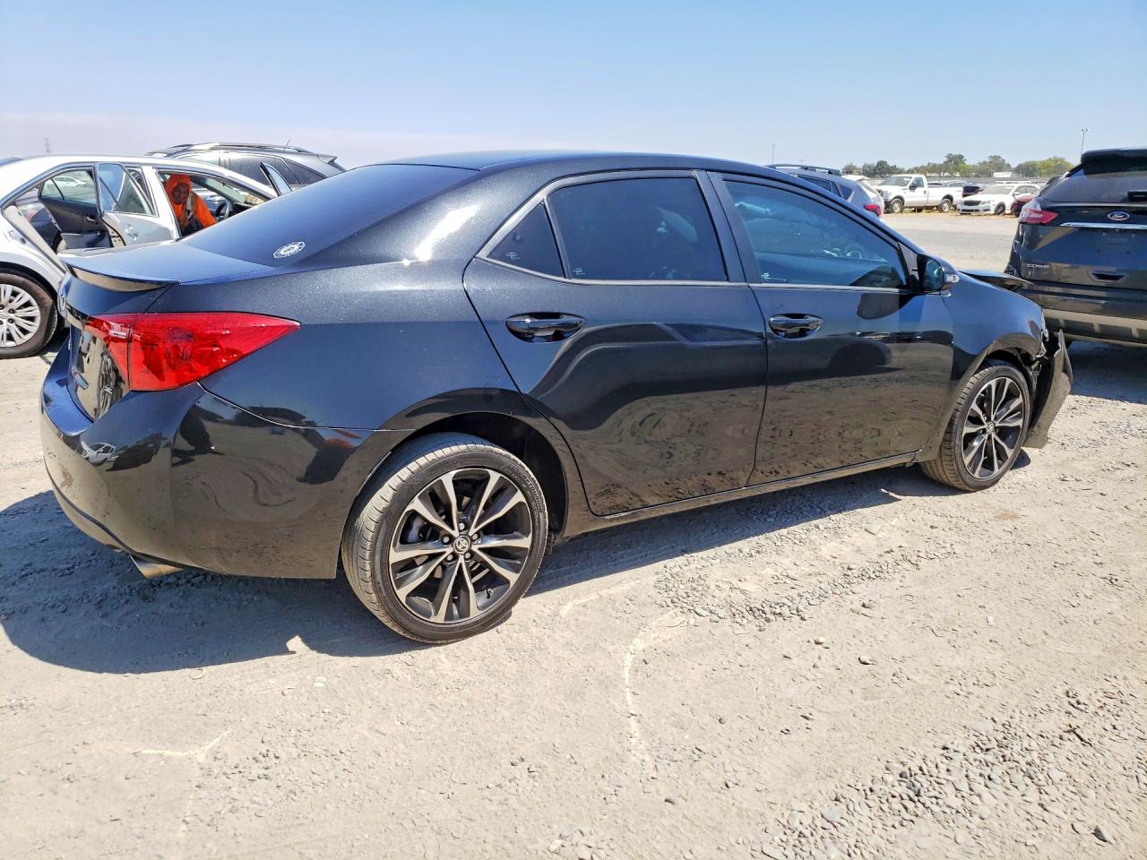 2017 TOYOTA COROLLA SE — снимка 3