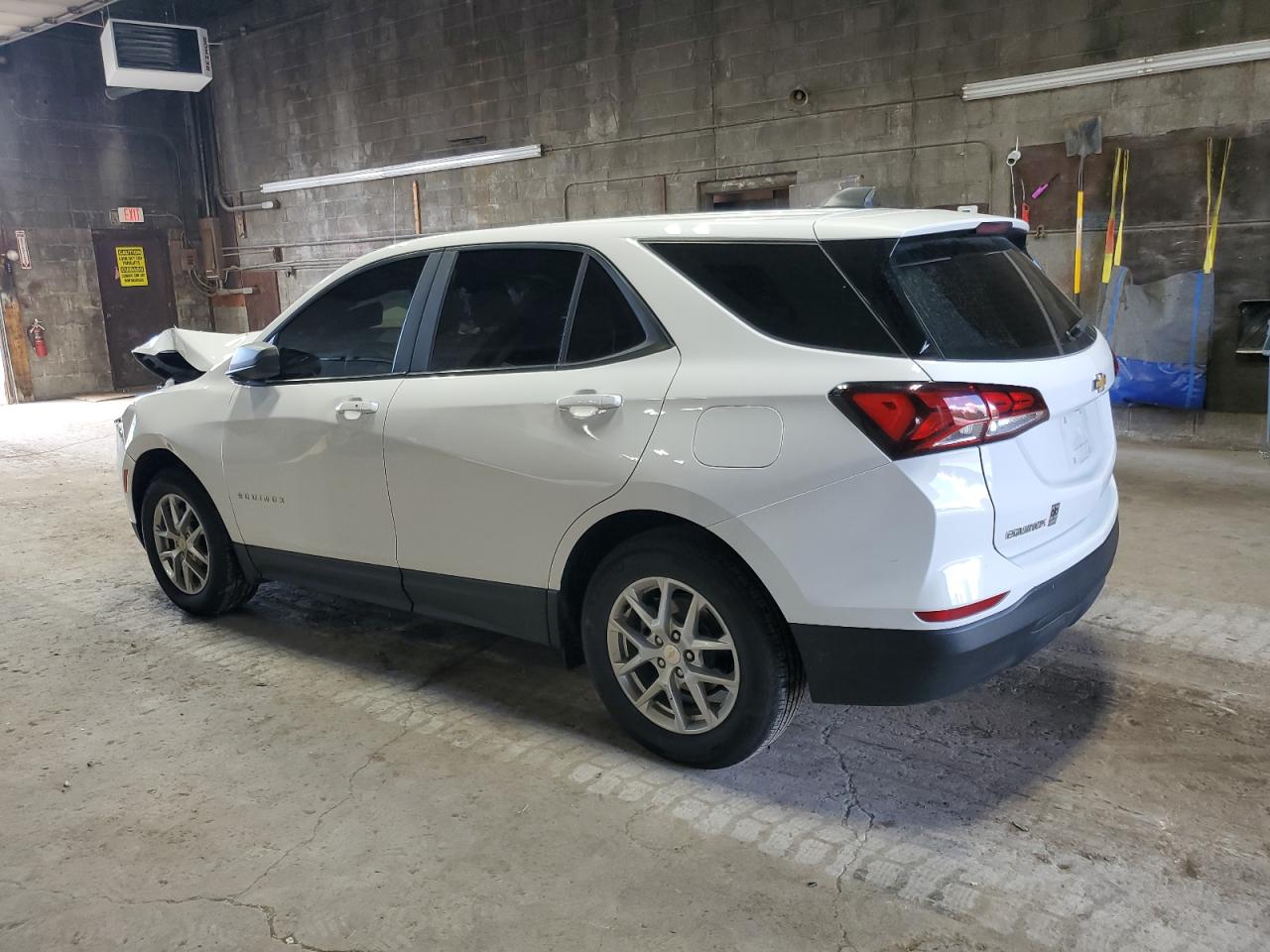 2023 CHEVROLET EQUINOX LS LS — снимка 2