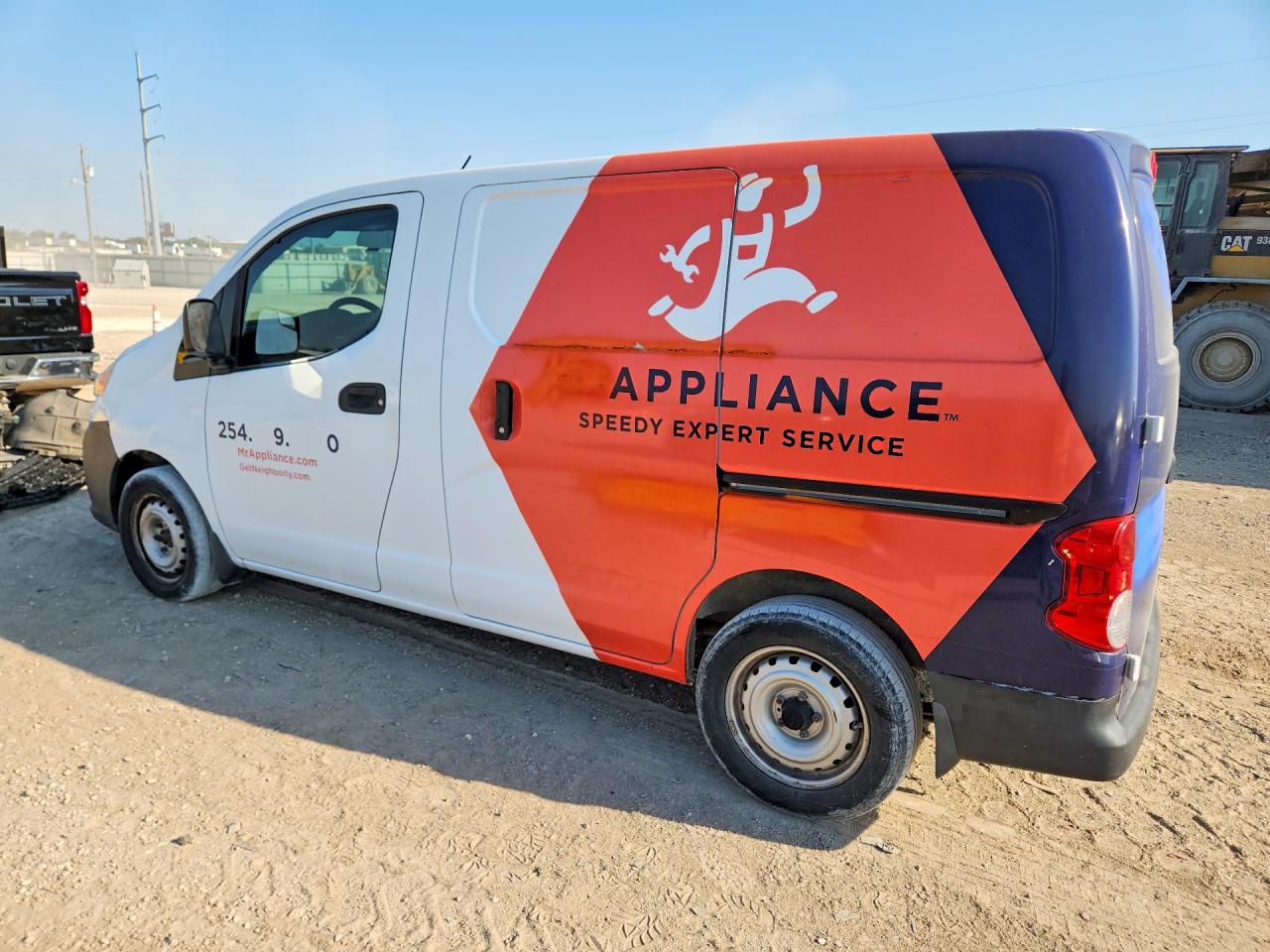 2015 NISSAN NV200 SV — снимка 2
