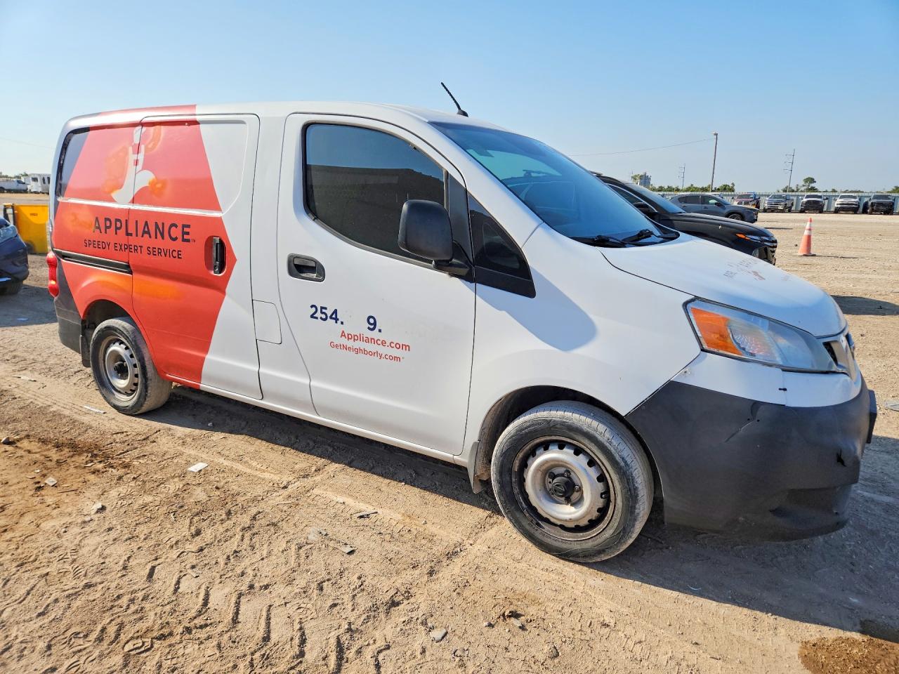 2015 NISSAN NV200 SV — снимка 4