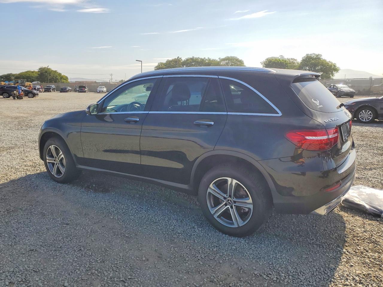 2019 MERCEDES-BENZ GLC 350E — снимка 2