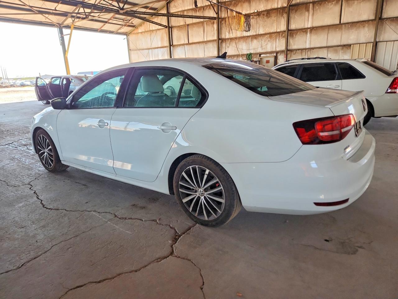 2016 VOLKSWAGEN JETTA SPORT — снимка 2