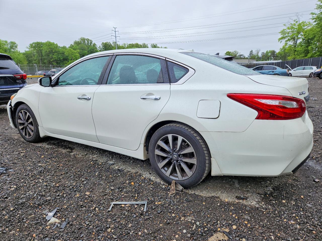 2017 NISSAN ALTIMA 2.5 SV — снимка 2