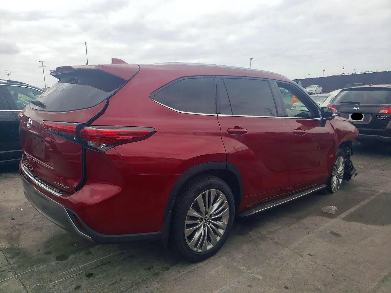 2023 TOYOTA HIGHLANDER PLATINUM — снимка 3