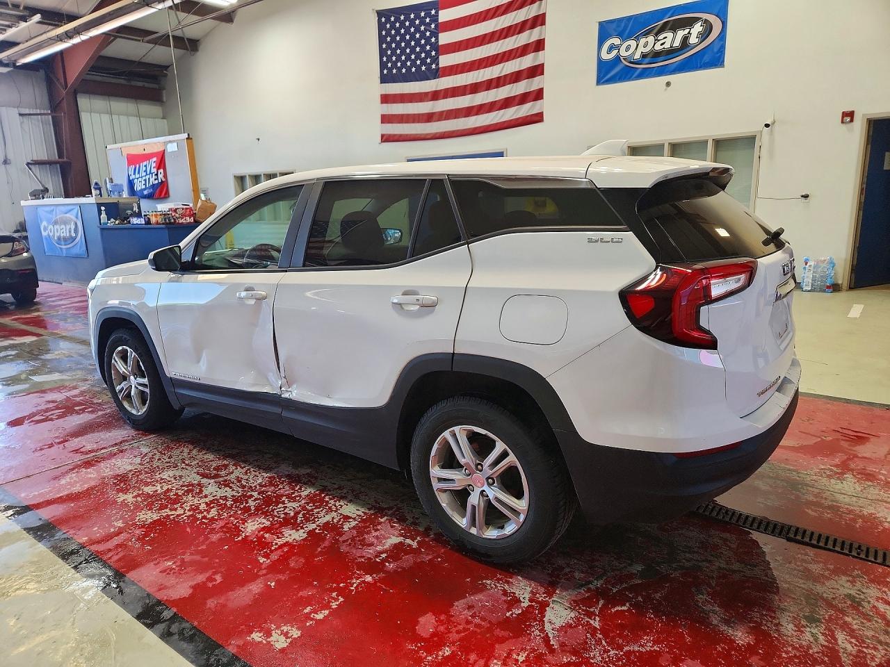 2022 GMC TERRAIN SLE — снимка 2