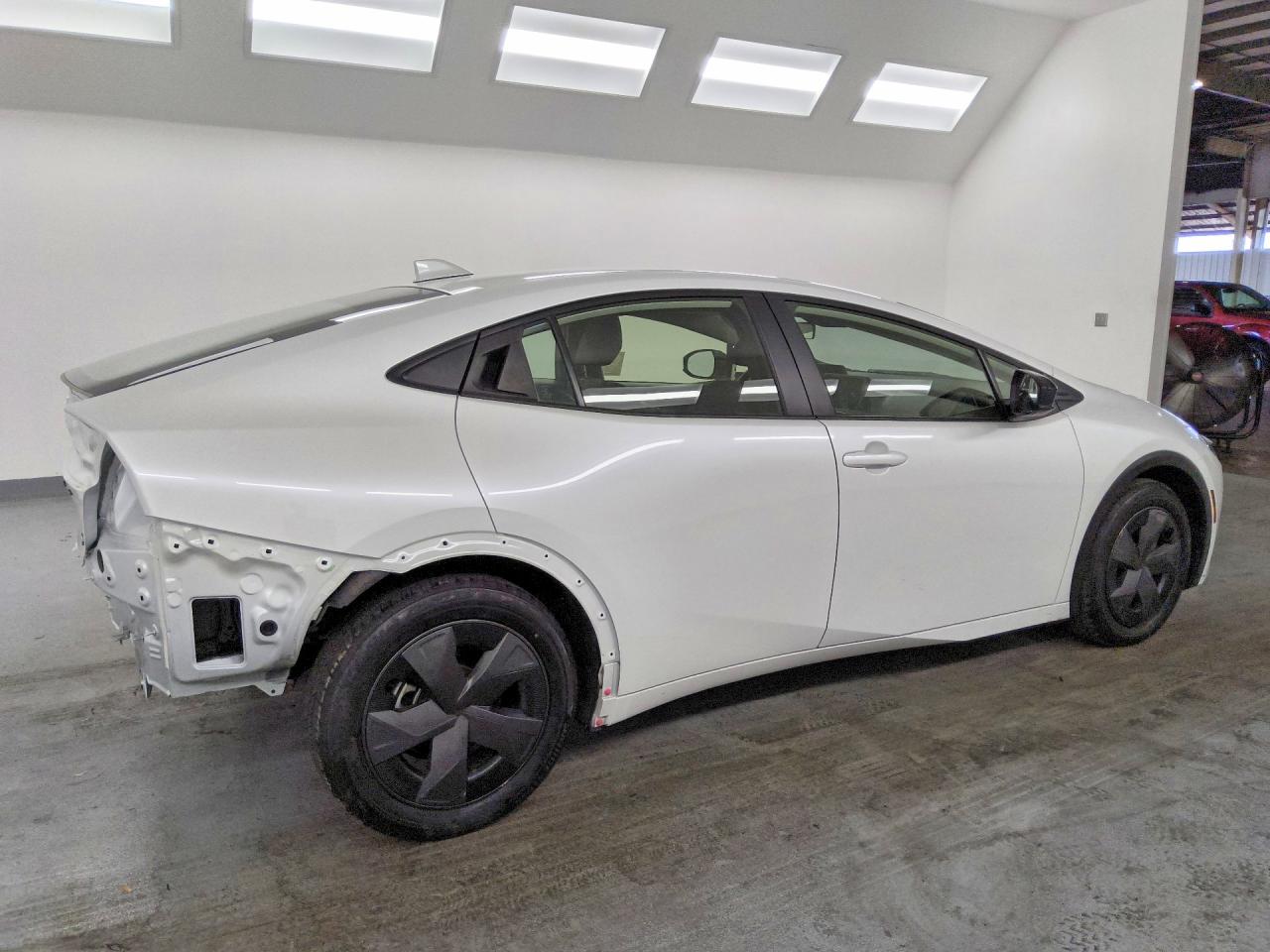 2025 TOYOTA PRIUS LE — снимка 3