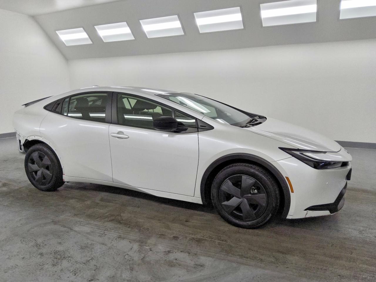 2025 TOYOTA PRIUS LE — снимка 4