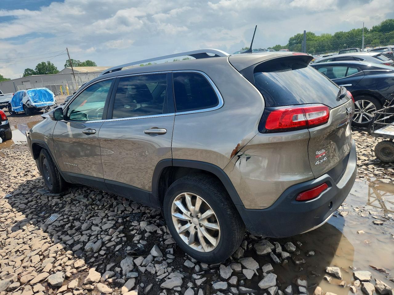 2017 JEEP CHEROKEE LIMITED — снимка 2