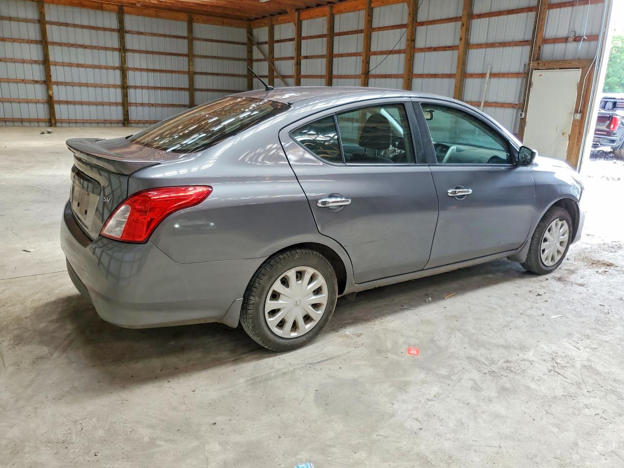 2017 NISSAN VERSA 1.6 SV — снимка 3