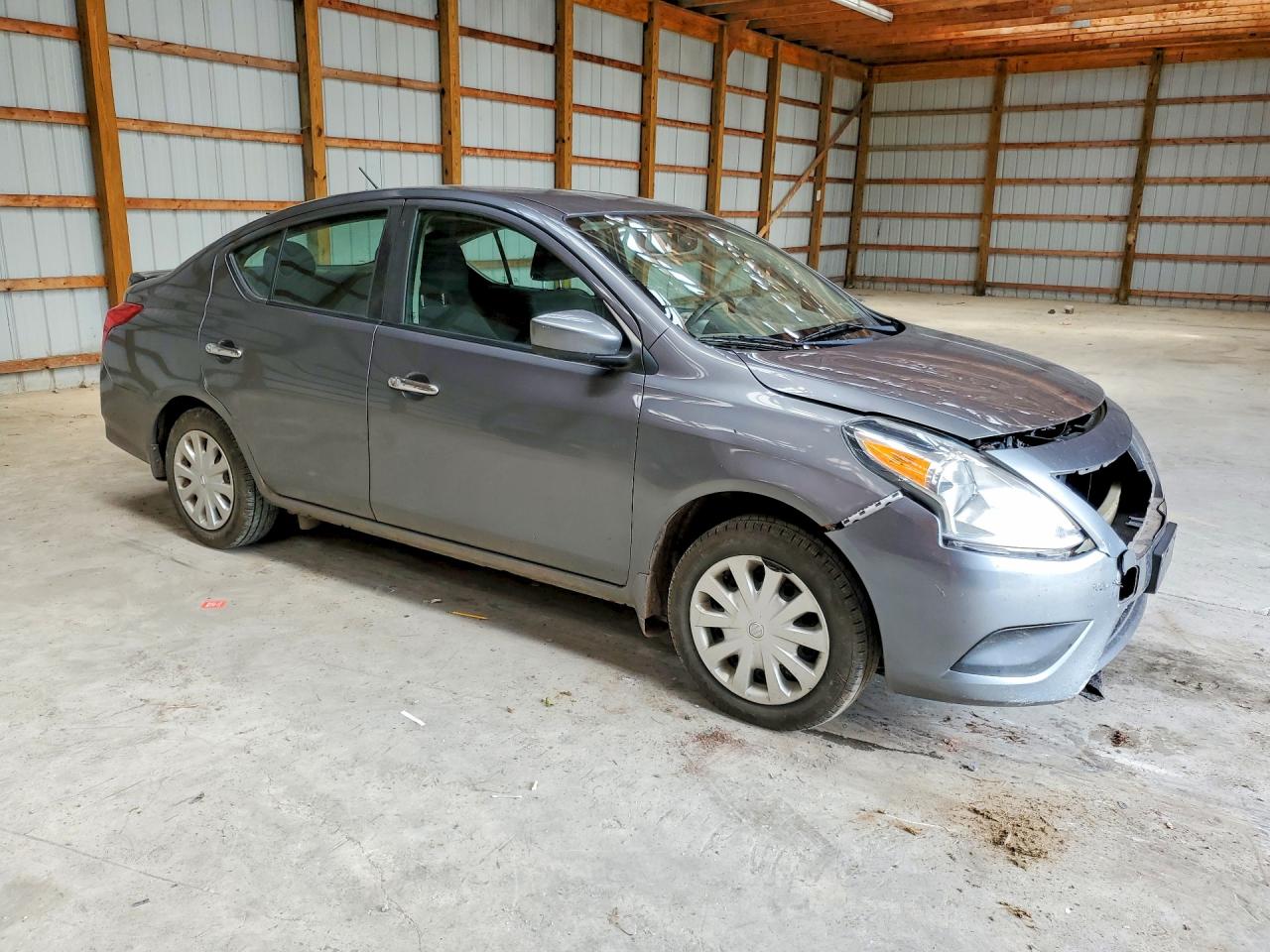 2017 NISSAN VERSA 1.6 SV — снимка 4