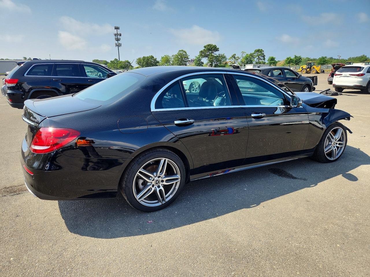 2019 MERCEDES-BENZ E 300 4MATIC — снимка 3