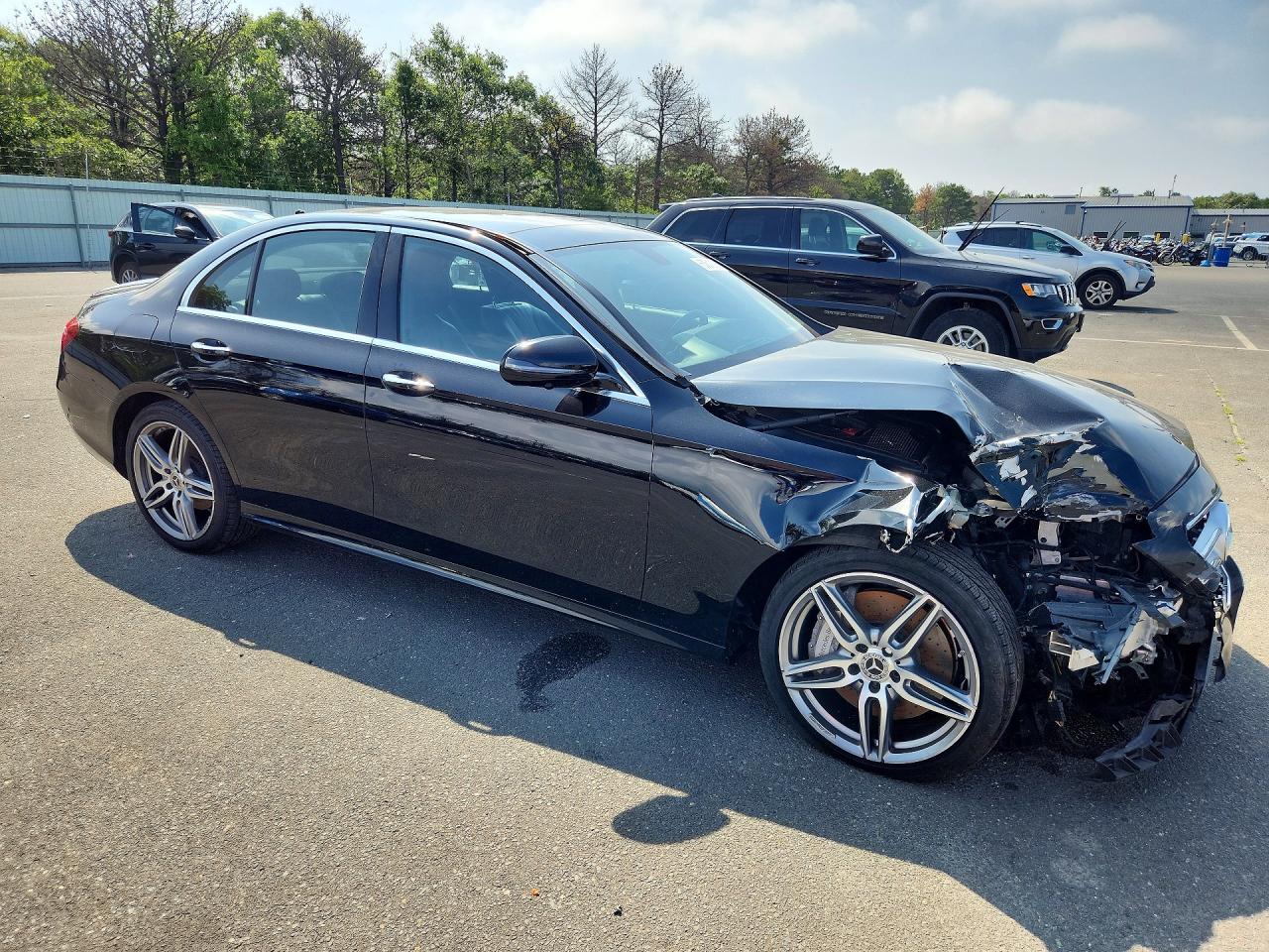 2019 MERCEDES-BENZ E 300 4MATIC — снимка 4