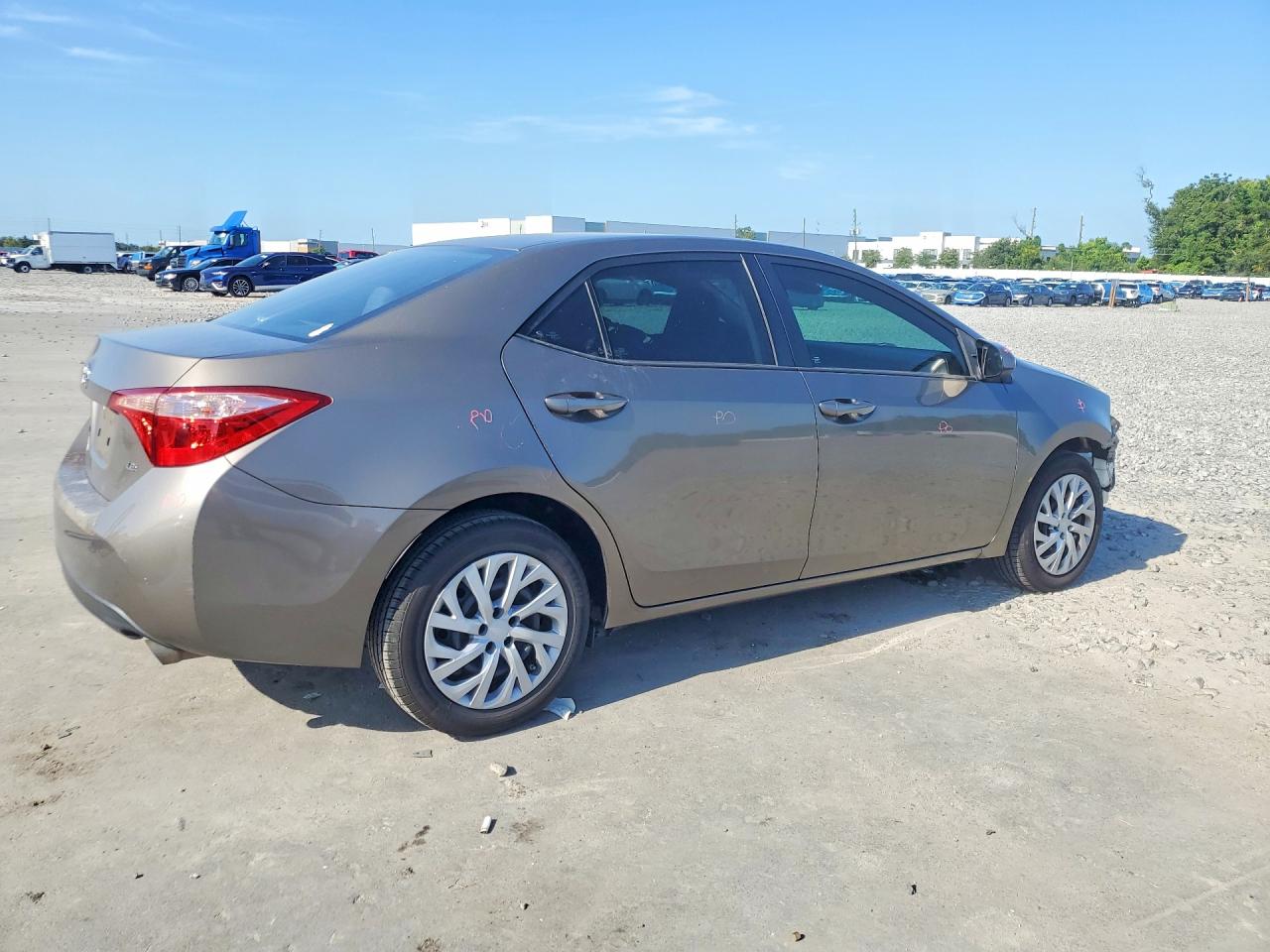 2017 TOYOTA COROLLA LE — снимка 3