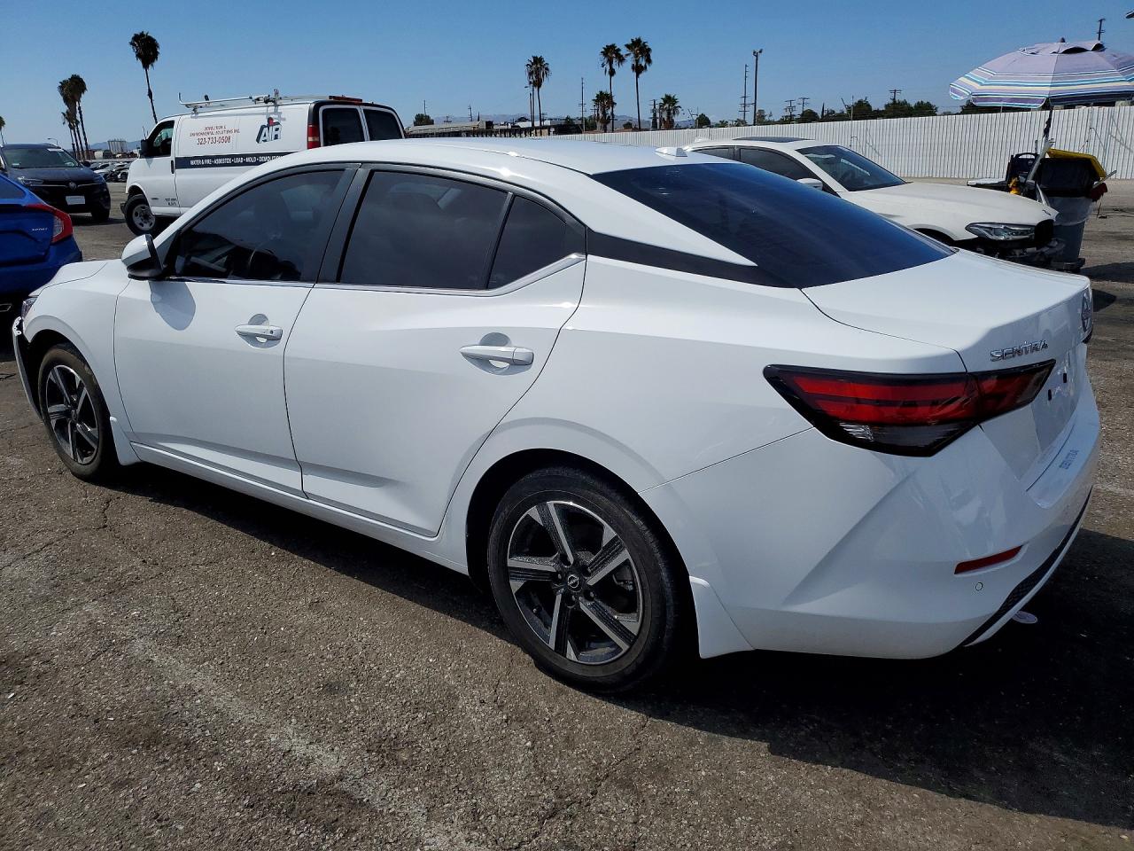 2025 NISSAN SENTRA SV — снимка 2