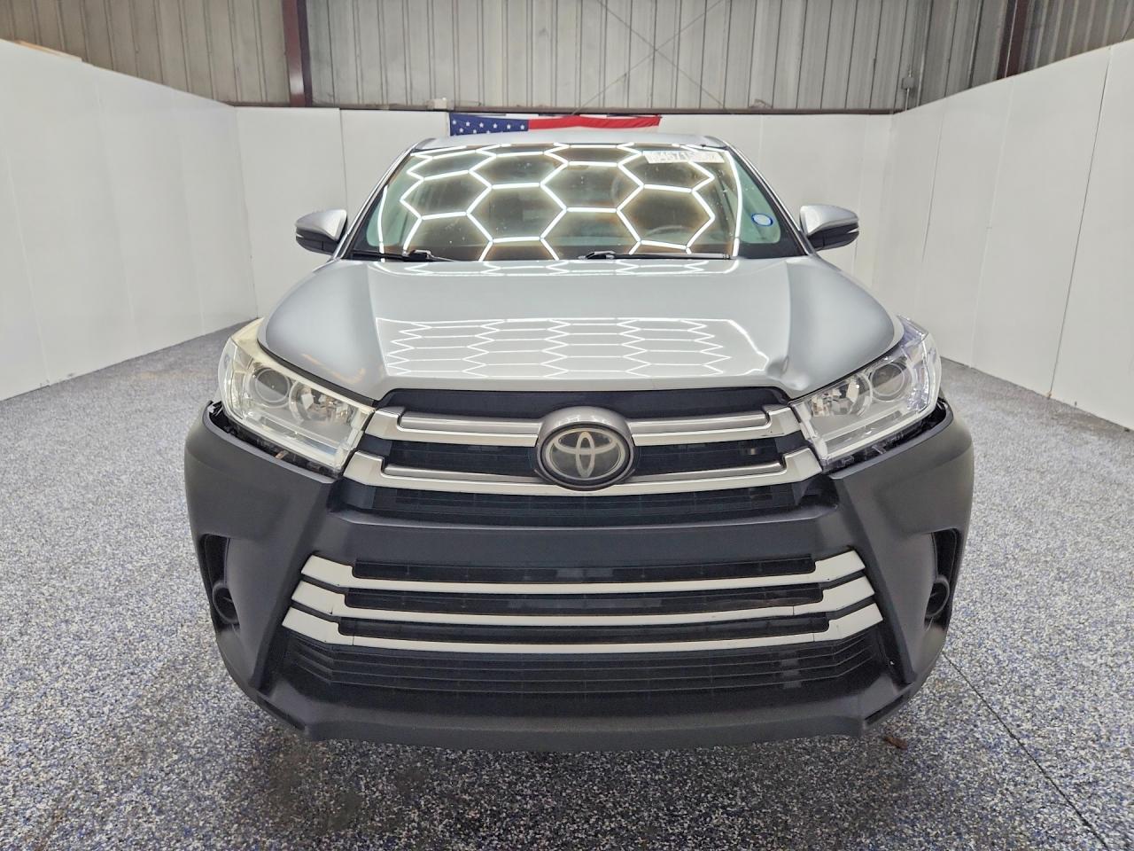 2019 TOYOTA HIGHLANDER LE — снимка 5