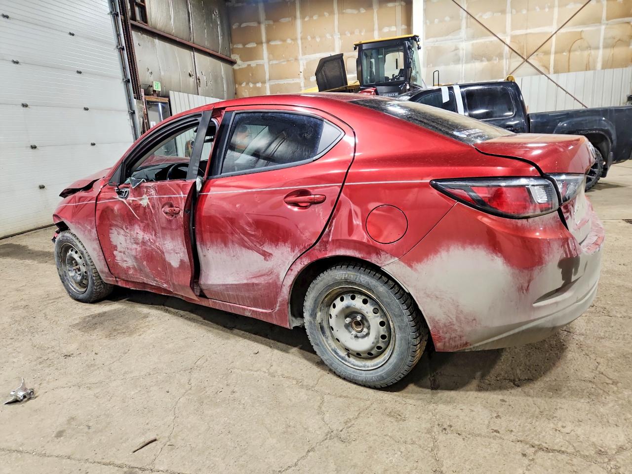 2019 TOYOTA YARIS L — снимка 2