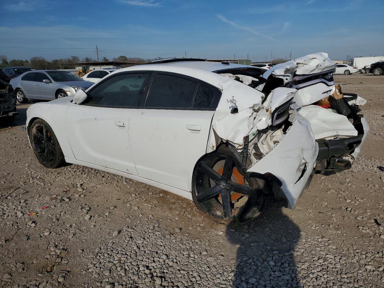 2019 DODGE CHARGER SXT — снимка 2