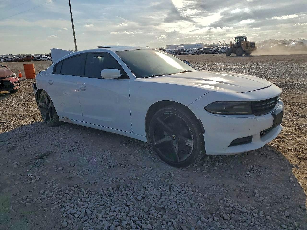 2019 DODGE CHARGER SXT — снимка 4