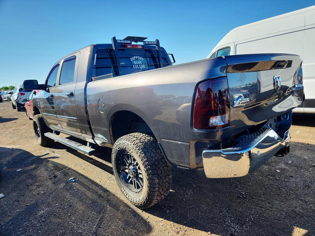 2017 RAM 2500 SLT — снимка 2