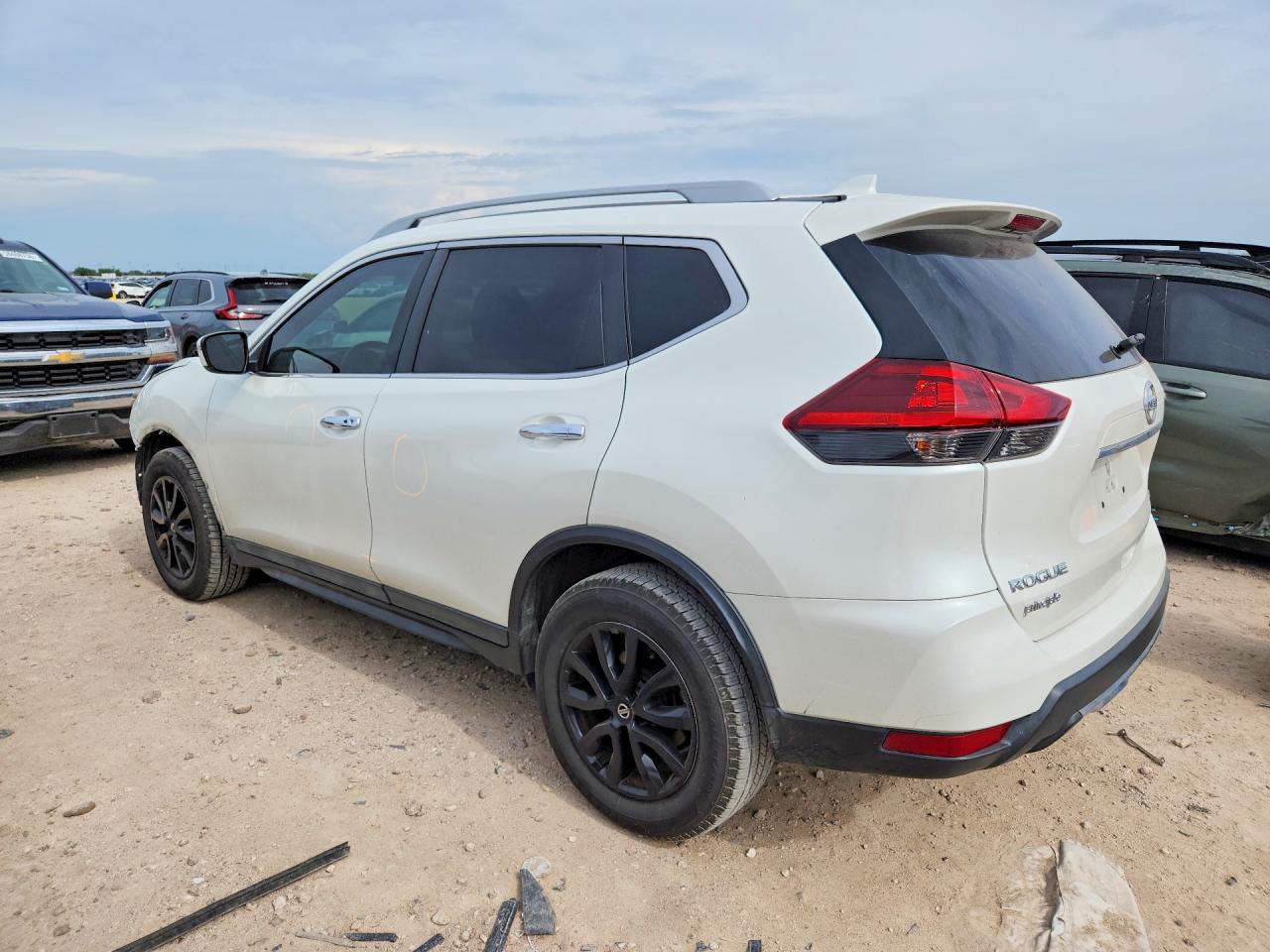 2018 NISSAN ROGUE SV — снимка 2
