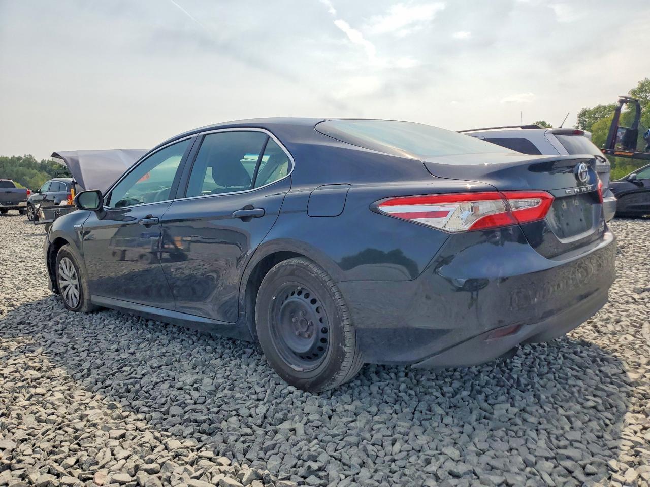 2018 TOYOTA CAMRY LE — снимка 2