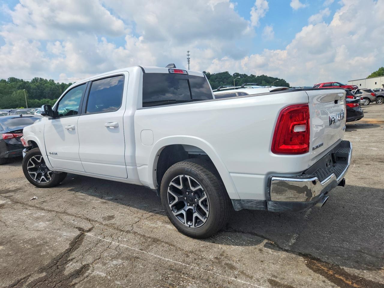 2026 RAM 1500 LARAMIE — снимка 2