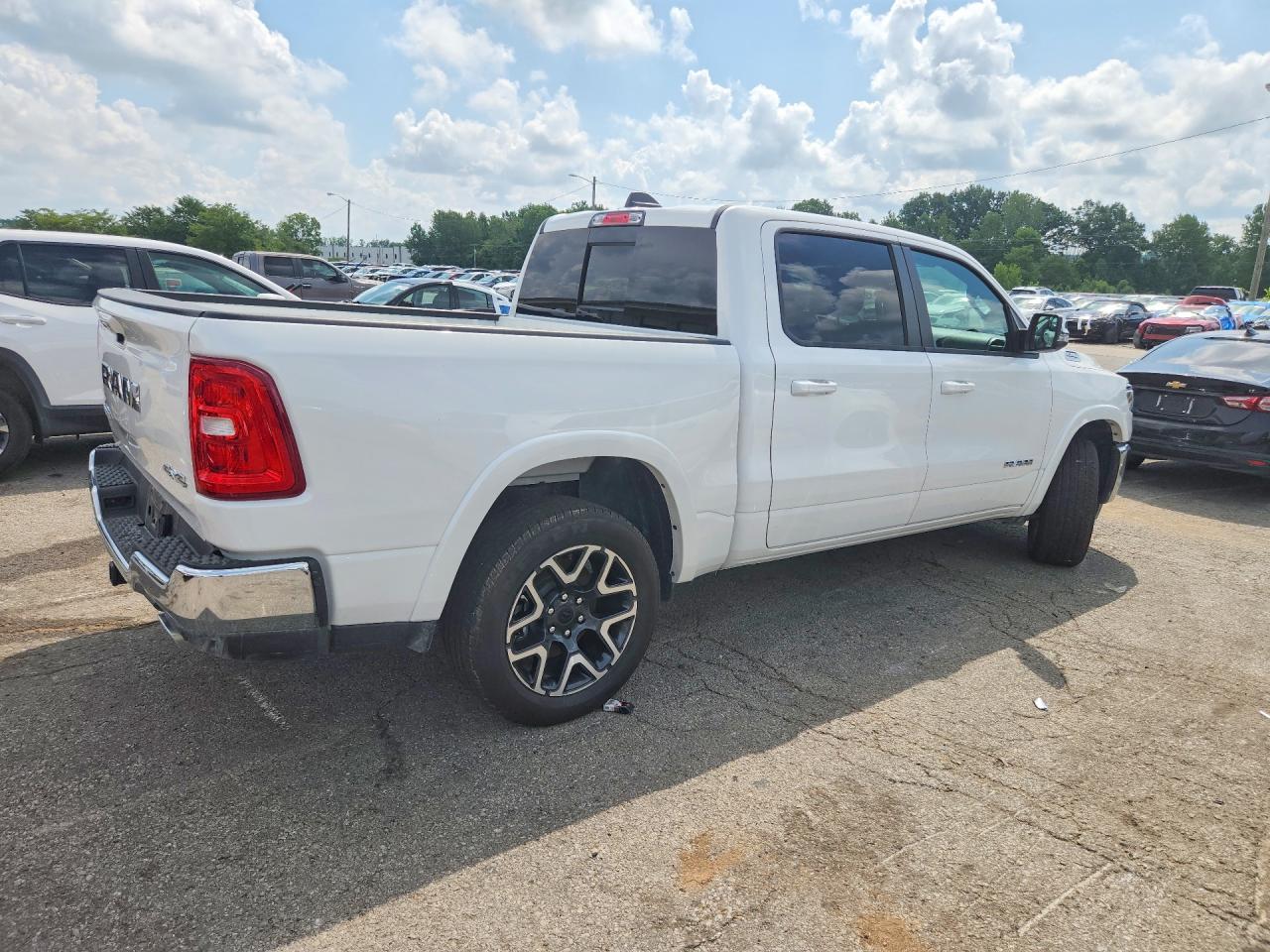 2026 RAM 1500 LARAMIE — снимка 3