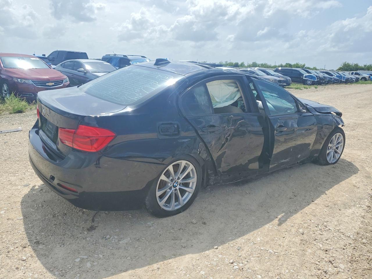 2017 BMW 320 I — снимка 3