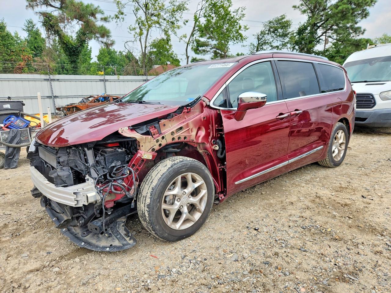 2017 CHRYSLER PACIFICA LIMITED