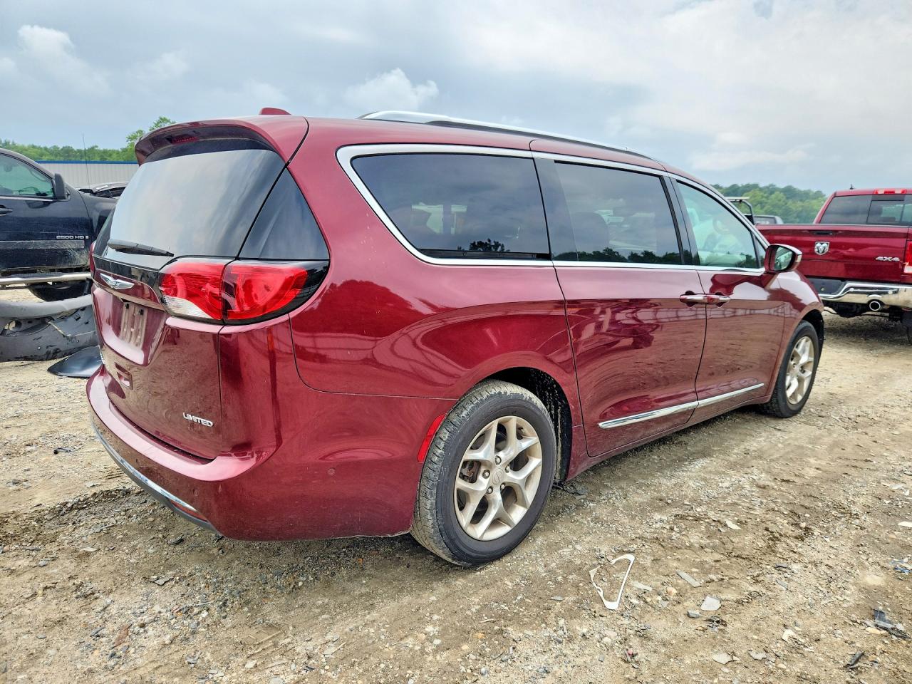 2017 CHRYSLER PACIFICA LIMITED — снимка 3