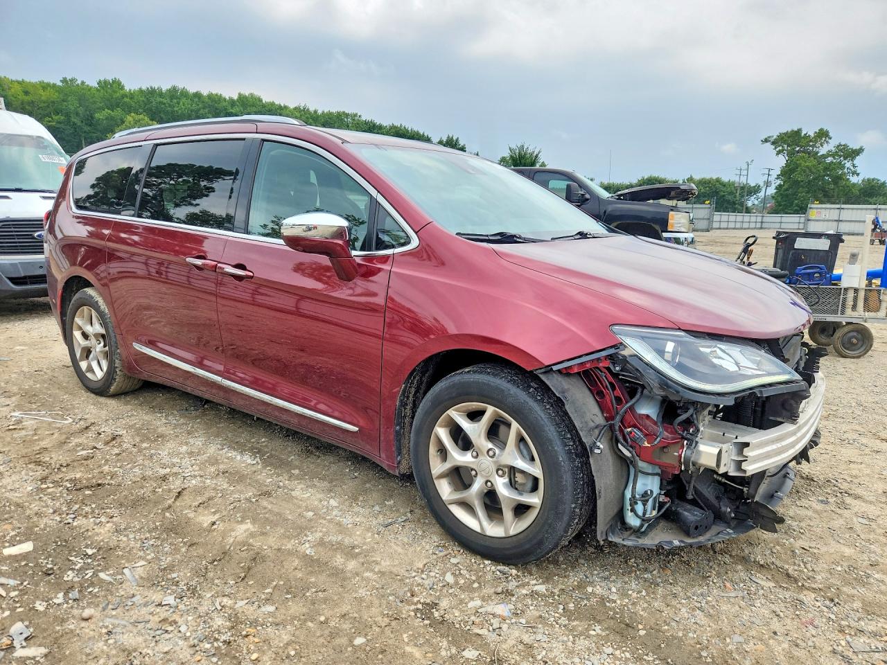 2017 CHRYSLER PACIFICA LIMITED — снимка 4