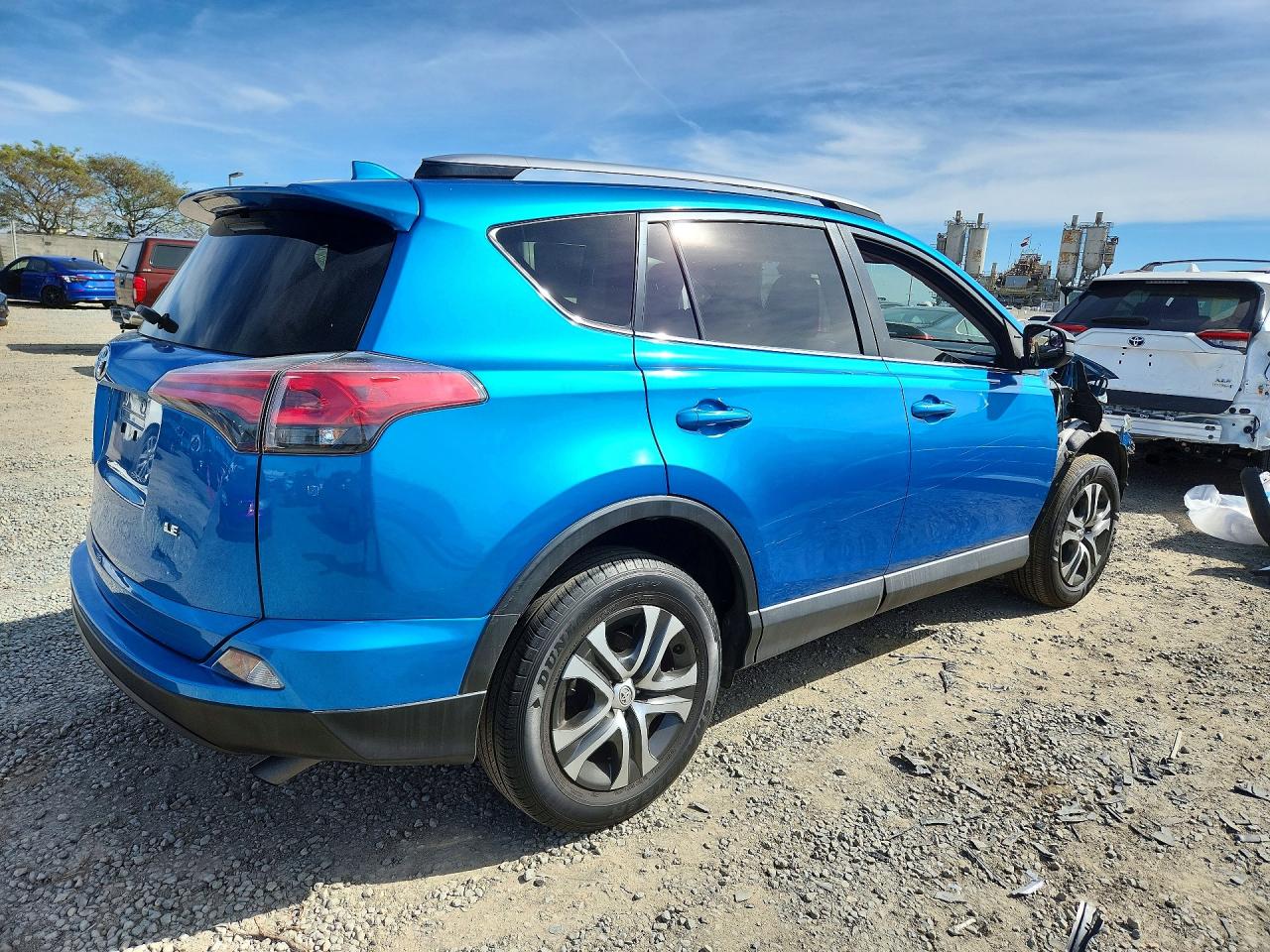 2018 TOYOTA RAV4 LE — снимка 3