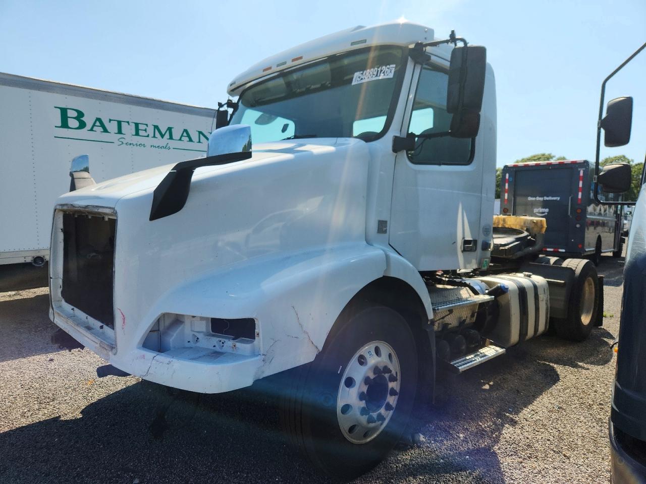 2016 VOLVO VNM — снимка 2