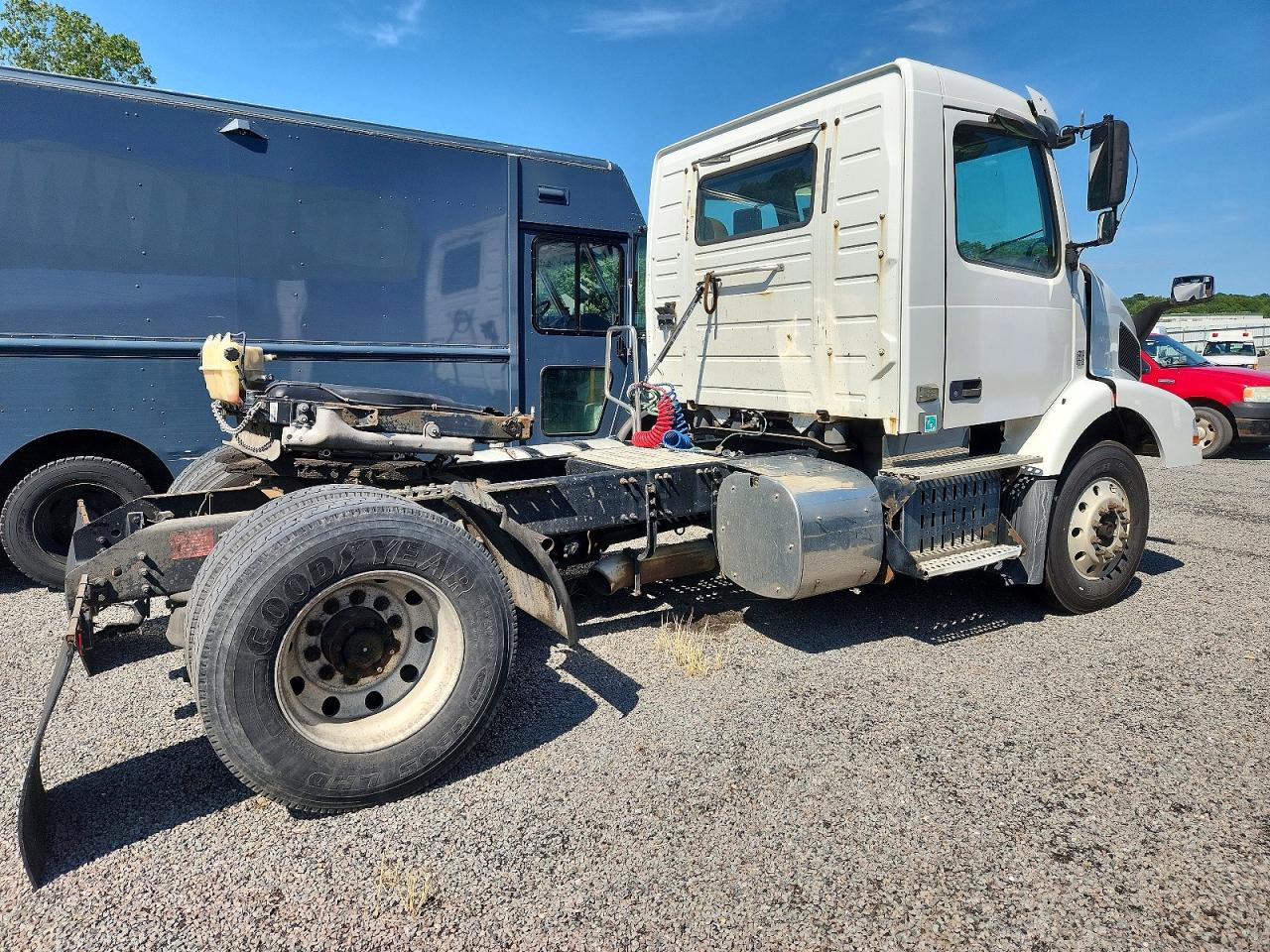 2016 VOLVO VNM — снимка 4