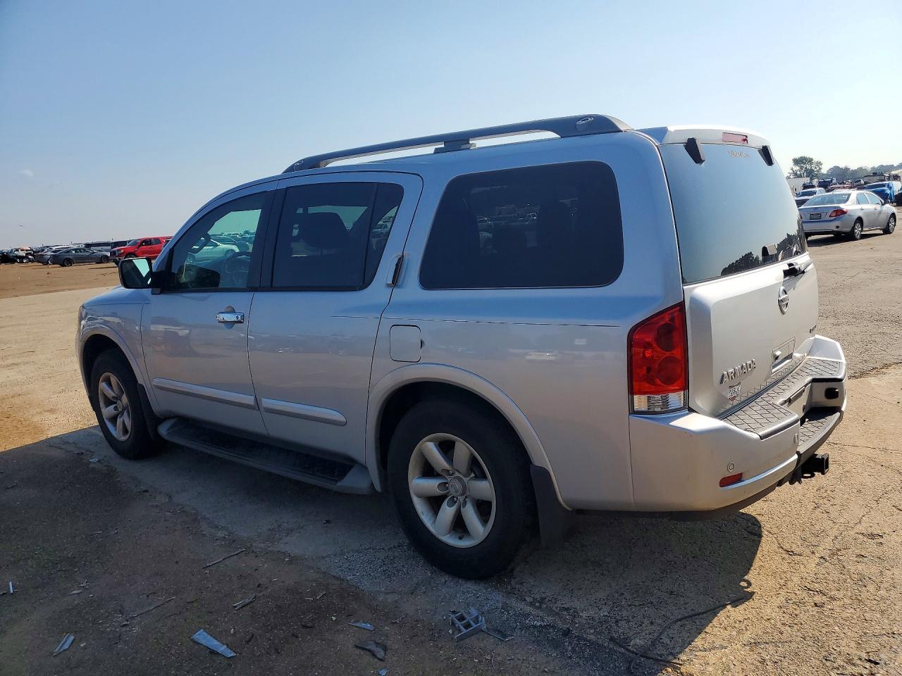2015 NISSAN ARMADA SV — снимка 2