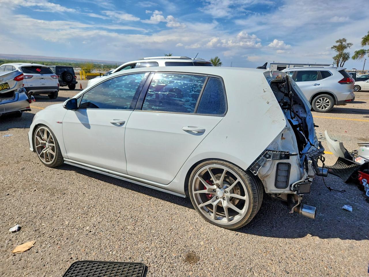 2018 VOLKSWAGEN GTI S/SE — снимка 2
