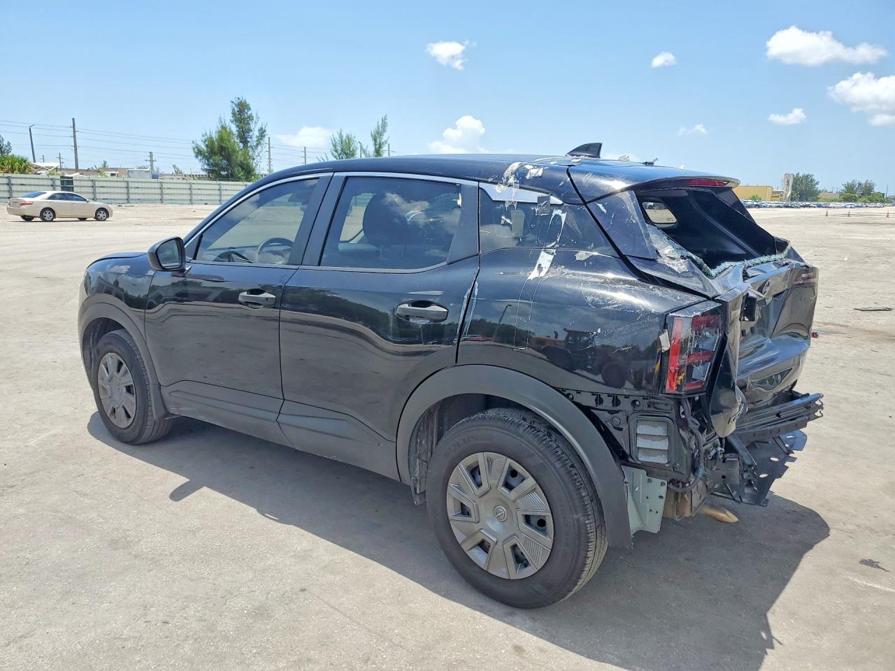 2025 NISSAN KICKS S — снимка 2