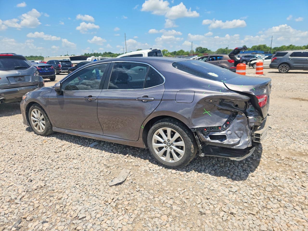 2018 TOYOTA CAMRY LE — снимка 2