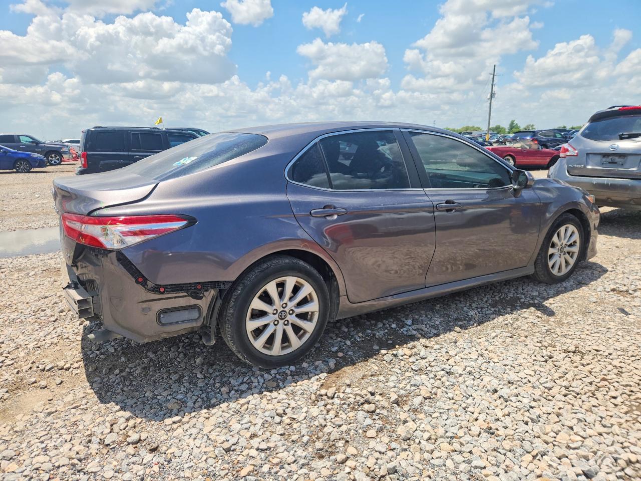 2018 TOYOTA CAMRY LE — снимка 3