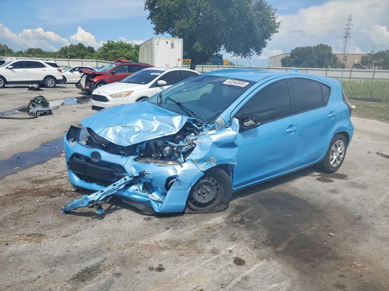 2015 TOYOTA PRIUS C TWO